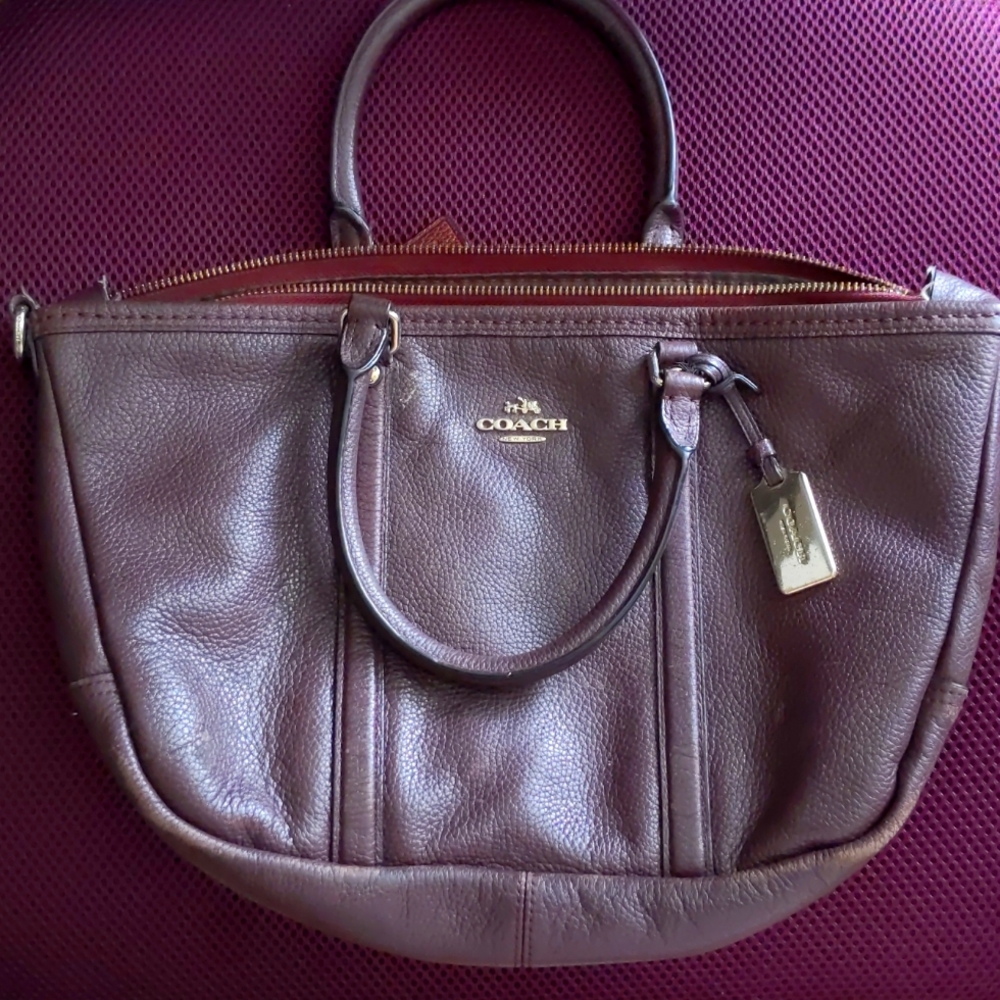 👜Coach Leather Bag